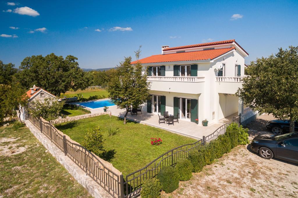 Villa Mery Sestanovac Exterior photo