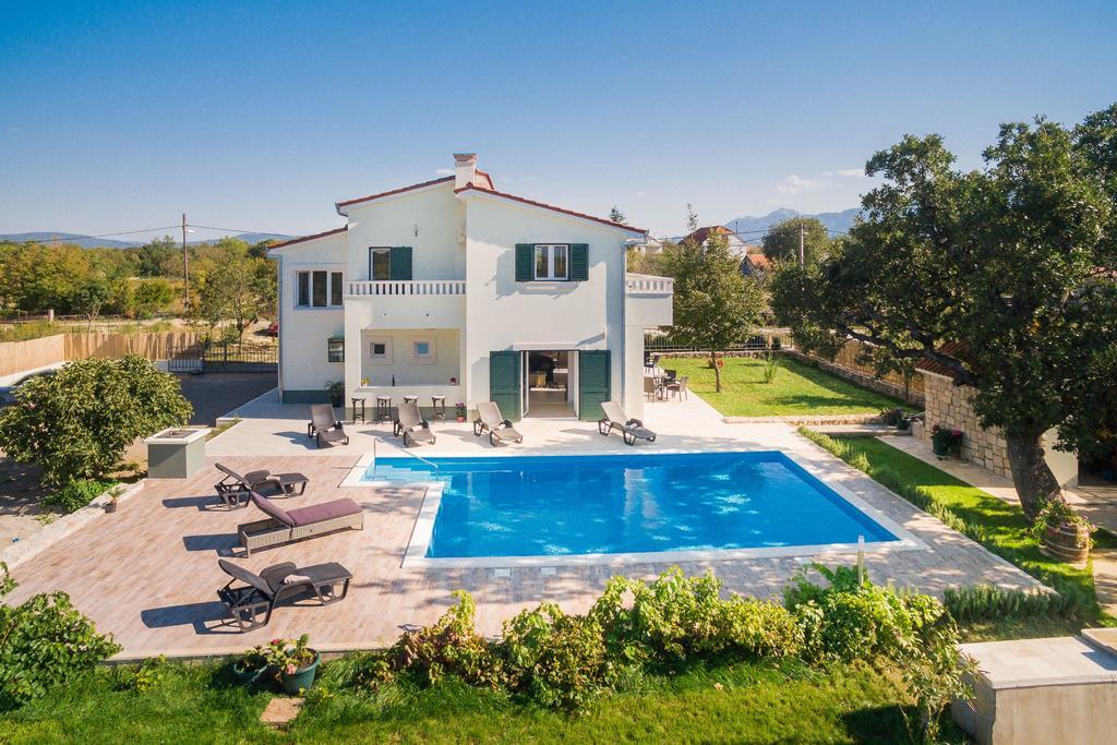 Villa Mery Sestanovac Exterior photo